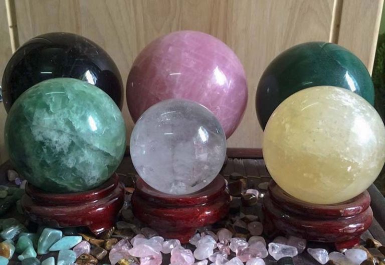 Trong tất cả các loại khoáng vật quý giá tự nhiên thì đá Thạch Anh luôn chiếm ưu thế nhất bởi nguồn năng lượng cao.