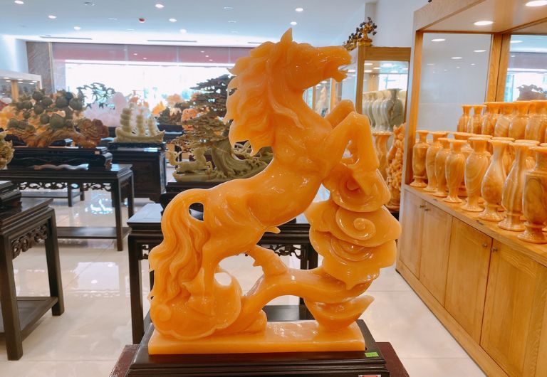 Những lưu ý khi mua tượng đá phong thủy nên biết trước khi xuống tiền.