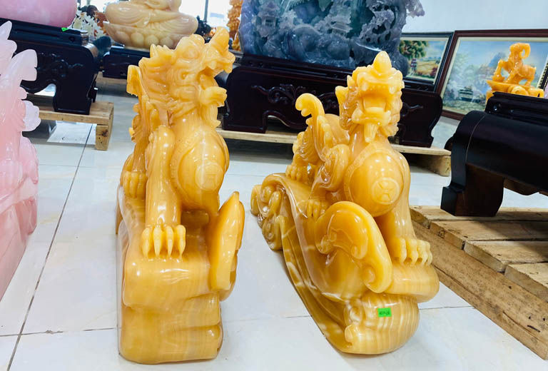 tuong da ty huu phong thuy