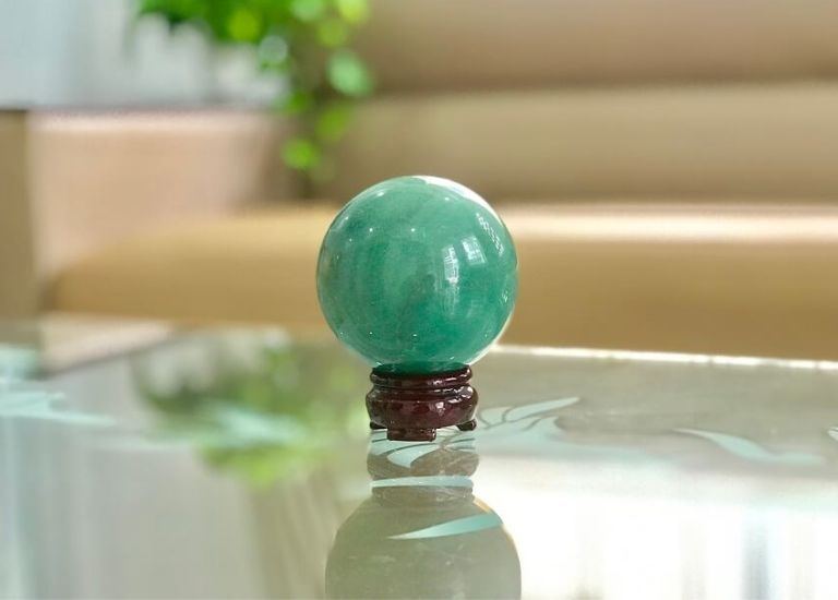 Màu xanh lá cây là gam màu tương sinh cho mệnh Hỏa, tuổi Giáp Thìn nên ưu tiên chọn đá phong thủy này.