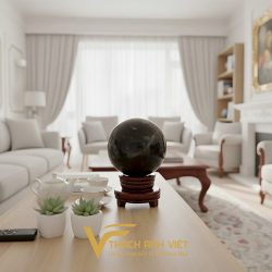 Quả cầu Thạch Anh đen được mệnh danh là "bùa hộ mệnh" với khả năng bảo vệ và trấn sát